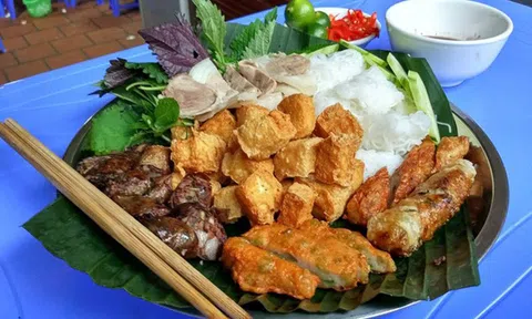 Môi trường nhà nước không phù hợp, lương thấp, cựu sinh viên Luật mở quán bún đậu mắm tôm, thu nhập 30 triệu/tháng: "Nghề chọn người" quả không sai