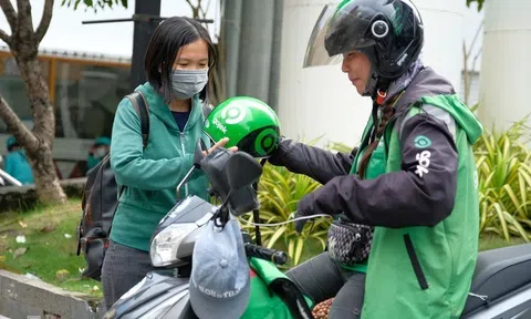 Đi xe công nghệ phải đóng thuế VAT 10%