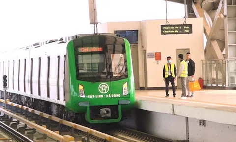 Tư vấn Pháp "tuýt còi" tổng thầu Trung Quốc sau 3 ngày tàu Cát Linh-Hà Đông "lăn bánh" thử