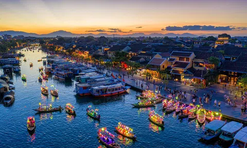 Cần làm gì để 'hồi sinh' ngành du lịch Việt Nam hậu COVID-19?