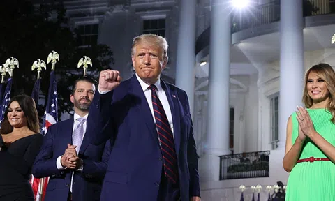 Bị các công ty trở mặt, ông Trump sẽ làm ăn ra sao khi rời Nhà Trắng?