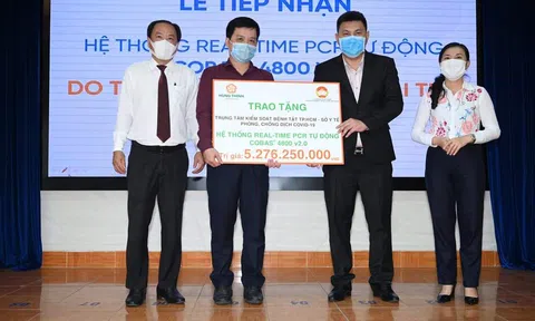 Tập đoàn Hưng Thịnh tặng hệ thống máy xét nghiệm trị giá gần 5,3 tỷ đồng cho HCDC