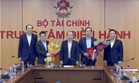 Lộ diện chủ tịch và tổng giám đốc của Sở Giao dịch Chứng khoán Việt Nam