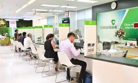 Ba mươi ngàn tỉ đồng lợi nhuận “treo” của Vietcombank