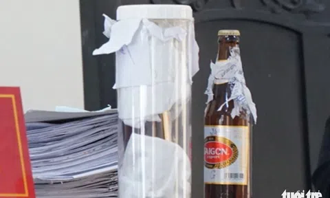 SABECO đề nghị chuyển vụ 'mua chai bia còn 1/2 nước, đòi bồi thường 23 tỉ' sang cơ quan điều tra