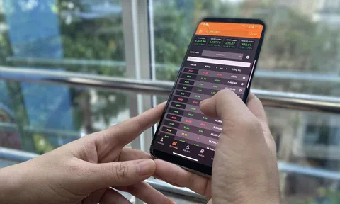 Sàn chứng khoán nghẽn lệnh liên tục: Nhiều nhà đầu tư đề nghị lãnh đạo HoSE từ chức