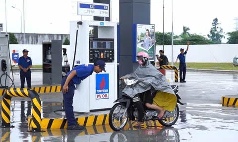 PV Oil không cho nhân viên làm thêm shipper, taxi công nghệ